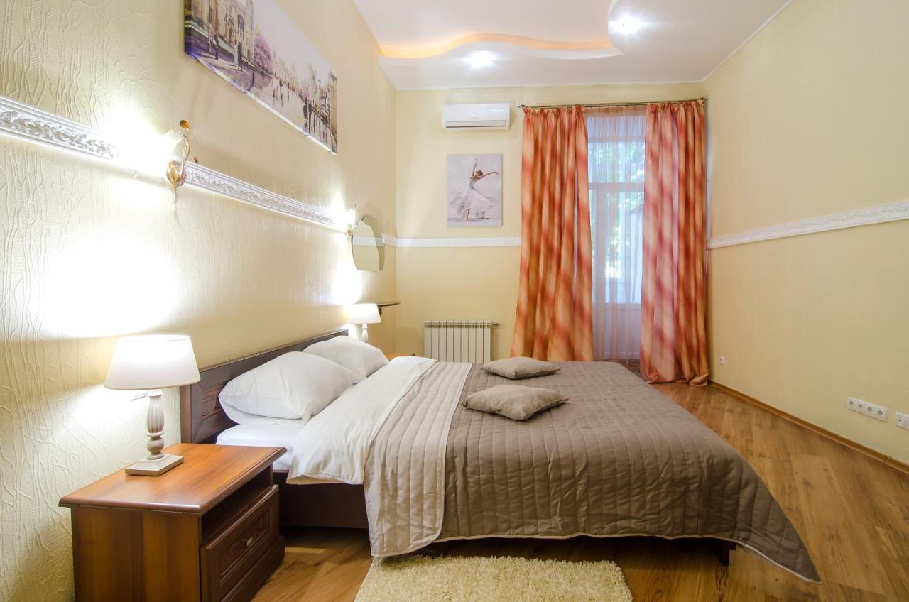 Apartment At Malaya Zhytomyrska 5 Kiev Eksteriør bilde